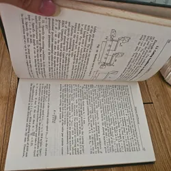 Typical Examples and Problem in Metal Cutting and Tool Design (bìa cứng)
 701566