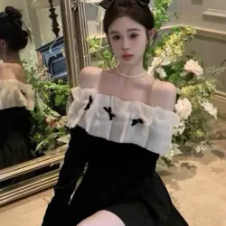 Váy nhung đen trắng