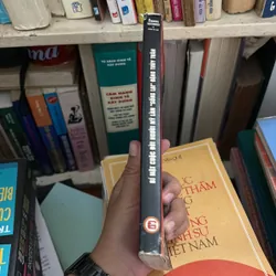 II Bí Mật Cuộc Đời Người Mỹ Làm “Sống Lại” Đặng Thuỳ Trâm - FREDERIC WHITEHURST - 2005 675182