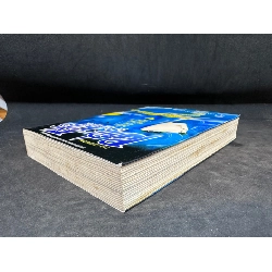 Purple Eyes In The Dark, Mắt Tím Trong Đêm, Tập 2, Mới 80% (Ố Nhẹ), 2013 SBM0609 916678