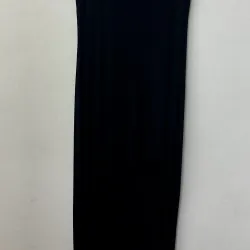 Đầm dài đen, khoét trước đùi (dưới 45 kgs) 1018685