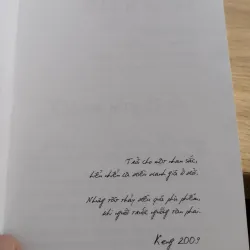 cuốn sách "Hồng Gai - Về Nhan Sắc, Danh Giá, Phù Phiếm".
Tác giả: Keng  961601