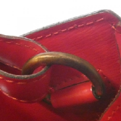 Túi xách vai Louis Vuitton Epi Cluny M52257 609878