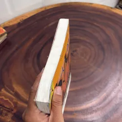 II Tủ Sách Bản Quyền Đại Học FPT: Khám Phá Typography - 2022 991997