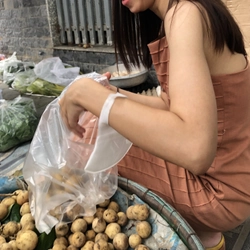 *UPTOSECONDS* ĐẦM 2 DÂY DẠO PHỐ MÀU NÂU ĐẤT *VẢI THÔ CHẤT ĐẸP *TẶNG QUÀ 0Đ FS THÁNG 5+6 418448
