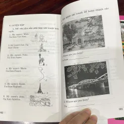 Hướng dẫn tự học ngữ pháp tiếng anh bằng hình minh hoạ kèm đĩa cd  - thanh mai  1034686
