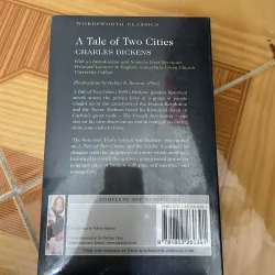 A Tale of Two Cities (Wordsworth Classics) by Charles Dickens | English Fiction 798142