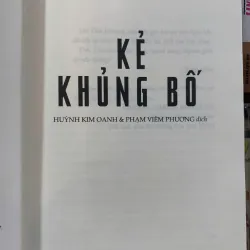 KẺ KHỦNG BỐ - JOHN UPDIKE (HUỲNH KIM OANH VÀ PHẠM VIÊM PHƯƠNG dịch)  1011788