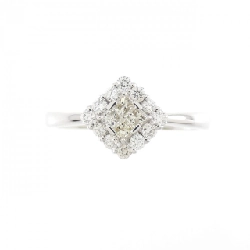 【新品】Nhẫn kim cương PT 0.30CT 672629