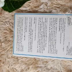 Sách Những người khổng lồ bé nhỏ cũ 1085