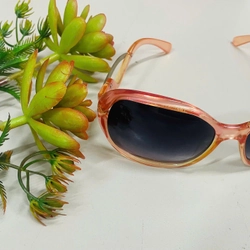 Kính mắt màu pastel 475732