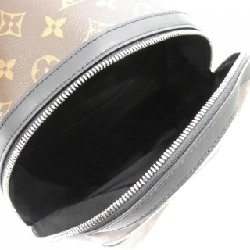 Ba lô Louis Vuitton Monogram Macassar Discovery M46684 610160