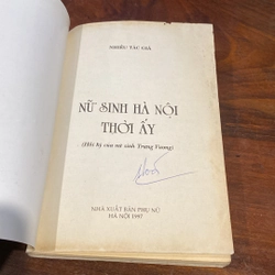 Nữ sinh Hà Nội thời ấy - Hồi ký của nữ sinh Trưng Vương (xb 1997) 477942