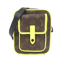 Túi đeo vai Louis Vuitton Monogram Christopher Wearable Wallet M80793