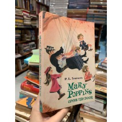 MARY POPPINS OPENS THE DOOR - P. L. Travers 175848