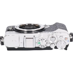 Ｅ－Ｐ７ - Hàng hiệu Authentic 880100