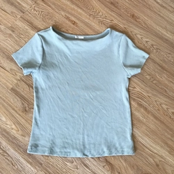 Áo thun nữ size L màu xanh lá nhạt