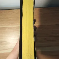 Sách the hate u give (Bản tiếng anh ) 797109