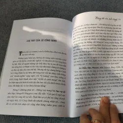 BÓNG TỐI CỦA ÁNH SÁNG - ĐÔNG LA NGUYỄN HUY HÙNG 727192