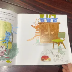 THỎ CON TRỐN ĐÂU NHỈ - hộp háo hức / sách song ngữ  1028153