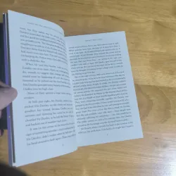 (Ngoại văn) Harry Potter and the Philosopher's Stone - J.K. Rowling 1040700