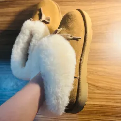 Giày hiệu UGG 926714