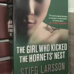 The Girl Who Kicked the Hornets' Nest (khổ lớn) 932536