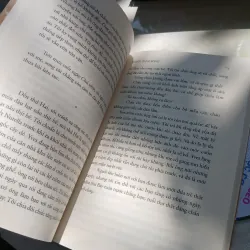 NGƯỜI TRỘM BÓNG - MARC LEVY (Lê Đình Chi dịch) 1002283