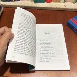 II Thơ Và Lời Bình: Cùng Lính Trẻ Đọc Thơ - Vương Trọng - 2014 786238