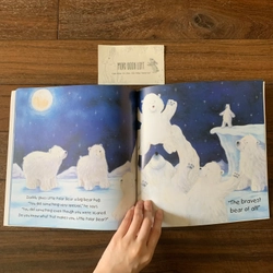 Sách ngoại văn Bear's Magic Moon, Used 423002
