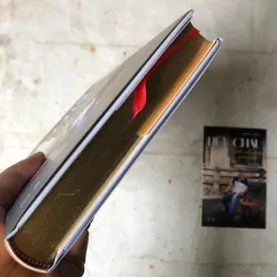 Hữu Châu Chiếc Nôi Vàng Giông Bão - Thanh Thuỷ (Bản đặc biệt bìa cứng, có chữ kí tác giả) 783094