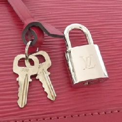 Túi Louis Vuitton Epi Alma BB M20610 620000