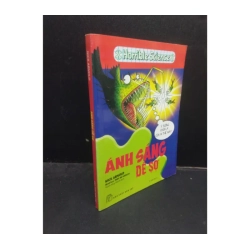 Ánh sáng dễ sợ Nick Arnold 2018 978614