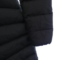 Áo khoác lông vũ MONCLER 643282