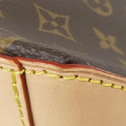Túi xách vai Louis Vuitton Monogram Mezzo M47134 610644