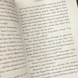 Disney Frozen 2: Forest of Shadows 972767