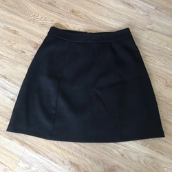 Chân váy chữ A màu đen size L