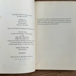 Anarchy and Old Dogs - Colin Cotterill 783030