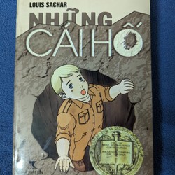 NHỮNG CÁI HỐ - LOUIS SACHAR