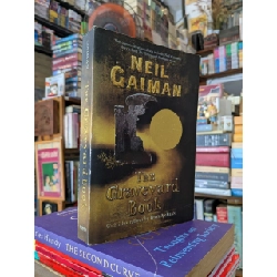 THE GRAVEYARD BOOK - Neil Gaiman 222287