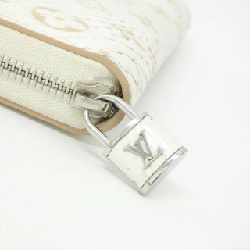 Ví Zippy da kỳ lạ Louis Vuitton N97773 621922