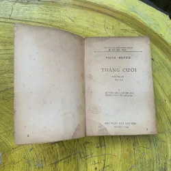 THẰNG CƯỜI BẢN BAO CẤP 746398