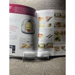 Sushi art cookbook mới 90% sách tranh màu ngoại văn nấu ăn sushi Ken Kawasumi HPB1605 SÁCH NGOẠI VĂN 181348