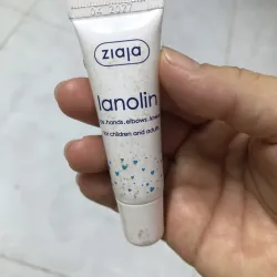 Kem làm mềm giảm nứt đầu ti ( tại nhà thuốc BV Hùng Vương )