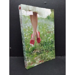 (TẶNG BOOKMARK) Chân ngắn sao phải xoắn ! Huyền Lê mới 90% bẩn bìa, ố nhẹ, tróc gáy nhẹ 2012 RBK.ASB3010