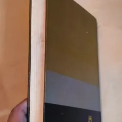 Cross Section: Essays on Contemporary America (Hardcover) 1004722