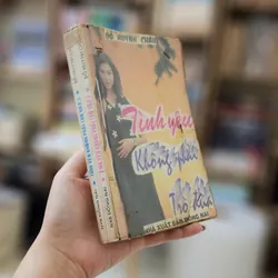 Tiểu thuyết lãng mạn Việt Nam của tác giả Đỗ Huỳnh Châu: TÌNH YÊU KHÔNG PHẢI TRÒ ĐÙA 703536