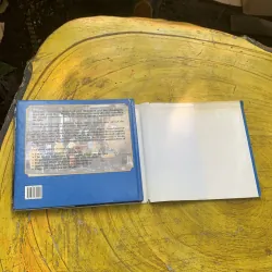 INTERNATIONAL MIXED DRINKS WITH OVER 300 OF THE WORLD’S BEST COCKTAIL MIXERS  778973