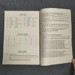 Streamline English - Departures - Student's Book & Workbook - Nguyễn Thành Yến (chú giải) 707002