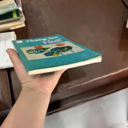 Hương Sen Huế – Tuyển tập văn thơ về xứ Huế- K4 1029443